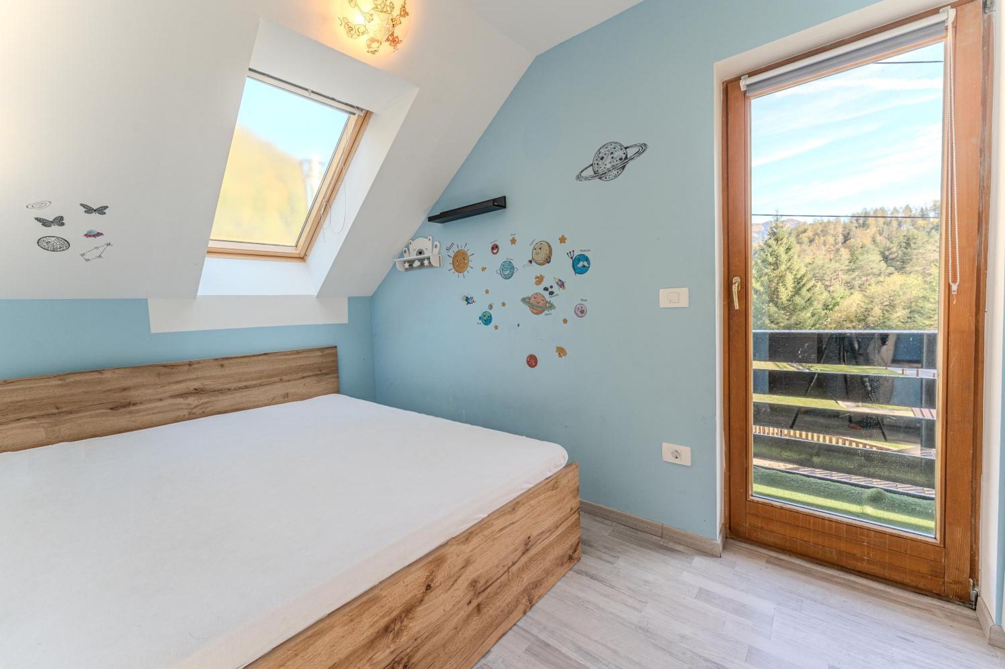 Idyllic Triglav Forest Retreat - Alps, Trails, Lakes, Falls Mojstrana Exteriör bild